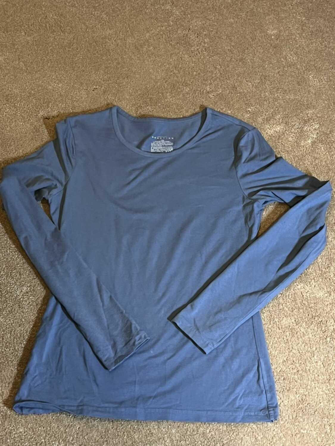 Blue/grey long sleeve top- sz medium thumbnail