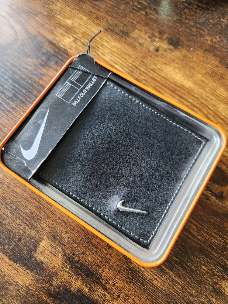 Brand New Nike Black Leather Wallet thumbnail