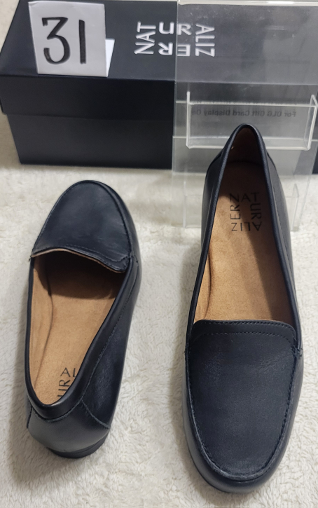 Naturalizer Women's Comfortable Shoes image indicator(2)