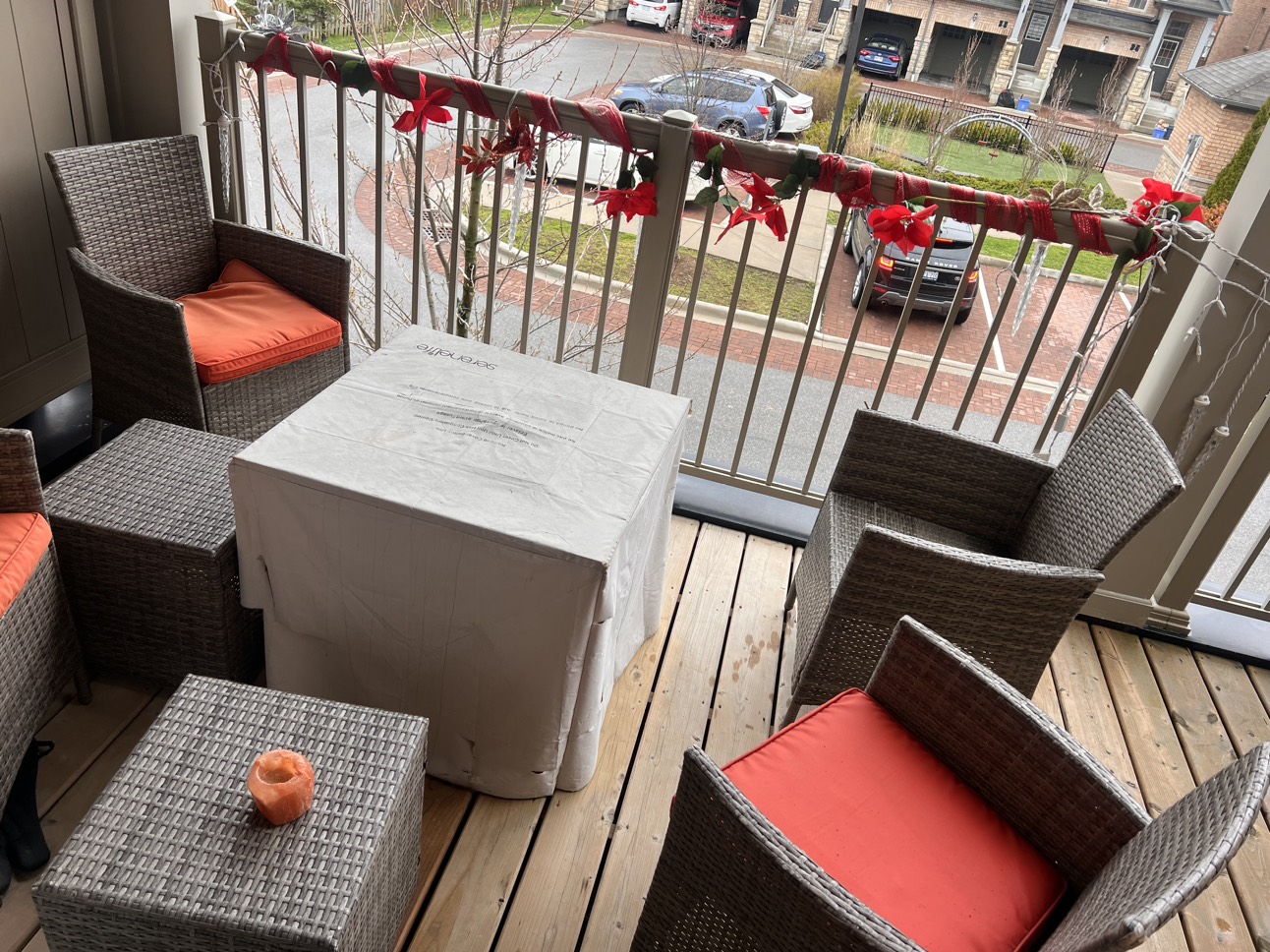 Patio furniture - photo 2