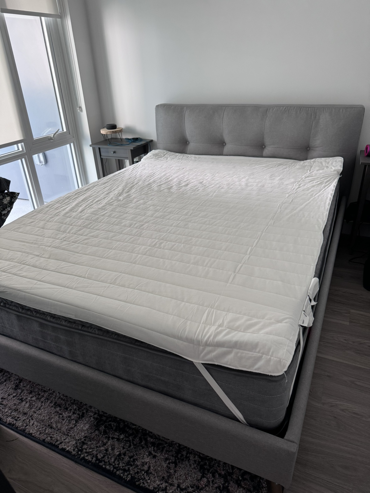 Queen BedFrame + Mattress from Structube for sale - photo 4