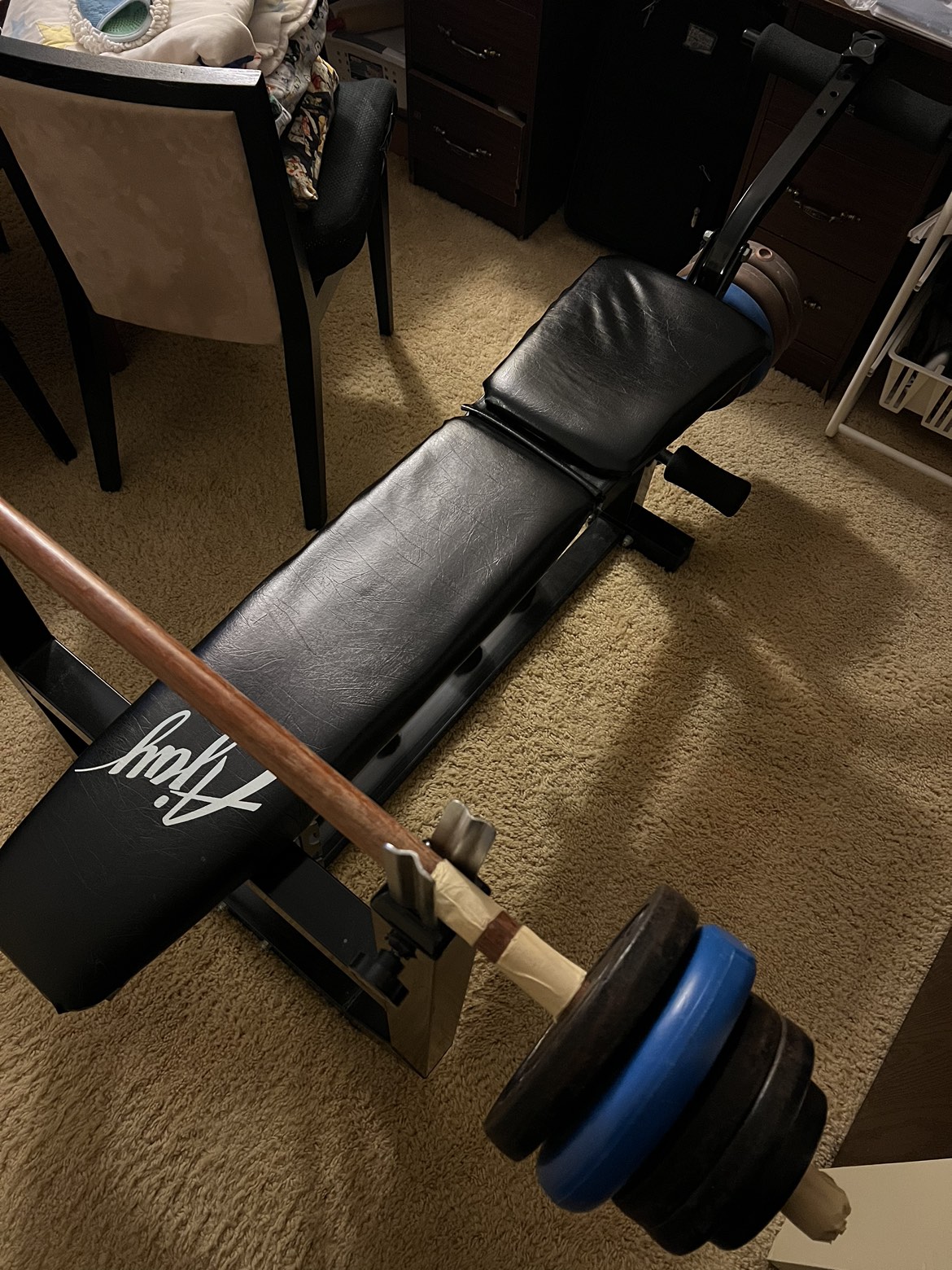 Weight bench