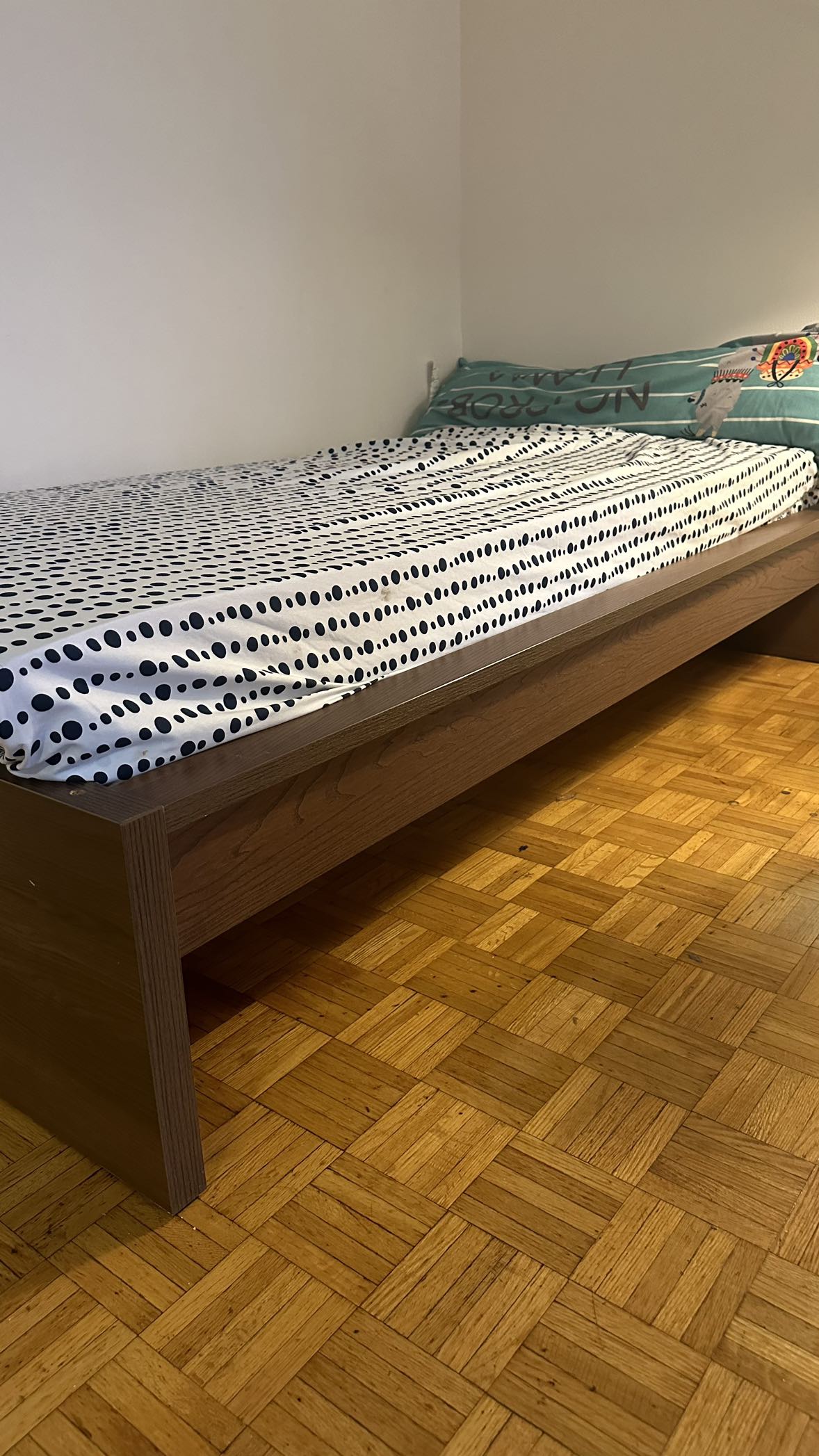 Single Bed Frame with Ikea Mattress - photo 4