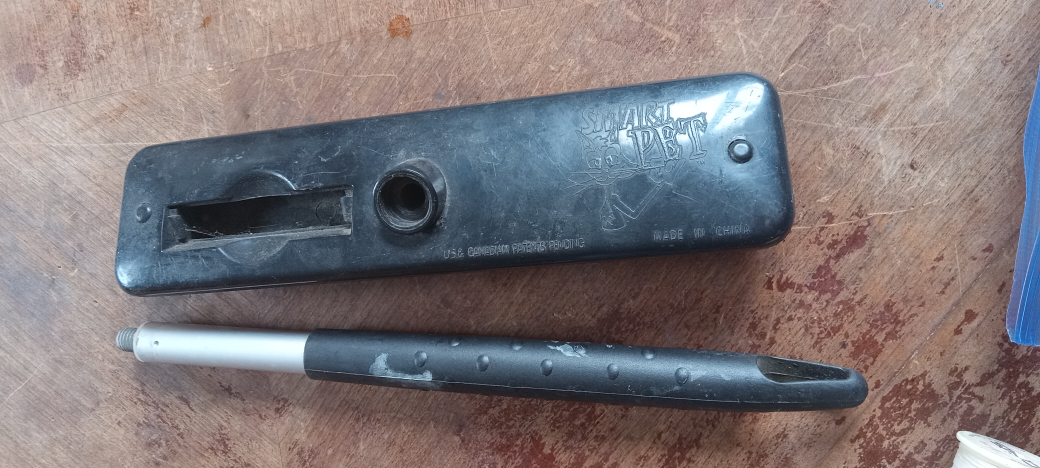 #FREECYCLE BUTTONS, THREAD, LINT REMOVER image indicator(2)