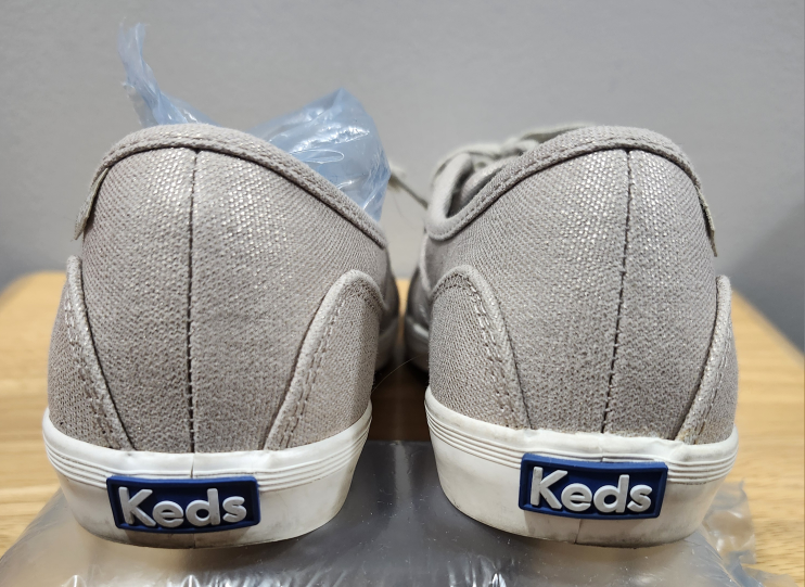 KEDS CHAMPAGNE METALLIC CANVAS SNEAKER.  #size7.5 image indicator(2)
