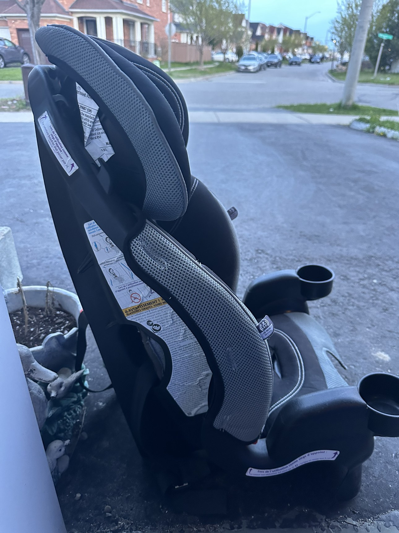 Evenflo Chase Plus - photo 4