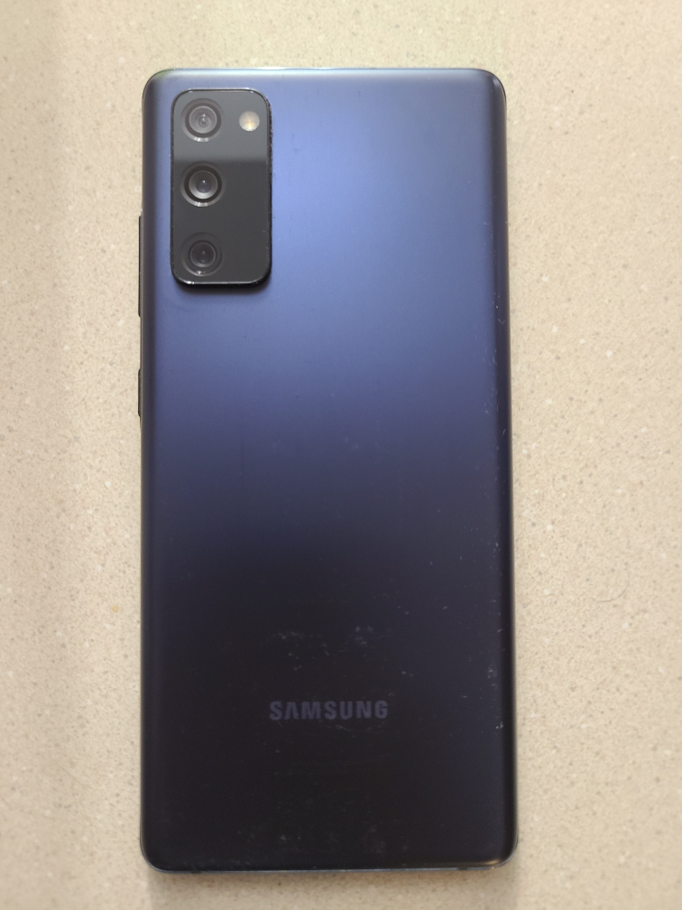 SAMSUNG S20FE  - 175$ - photo 2