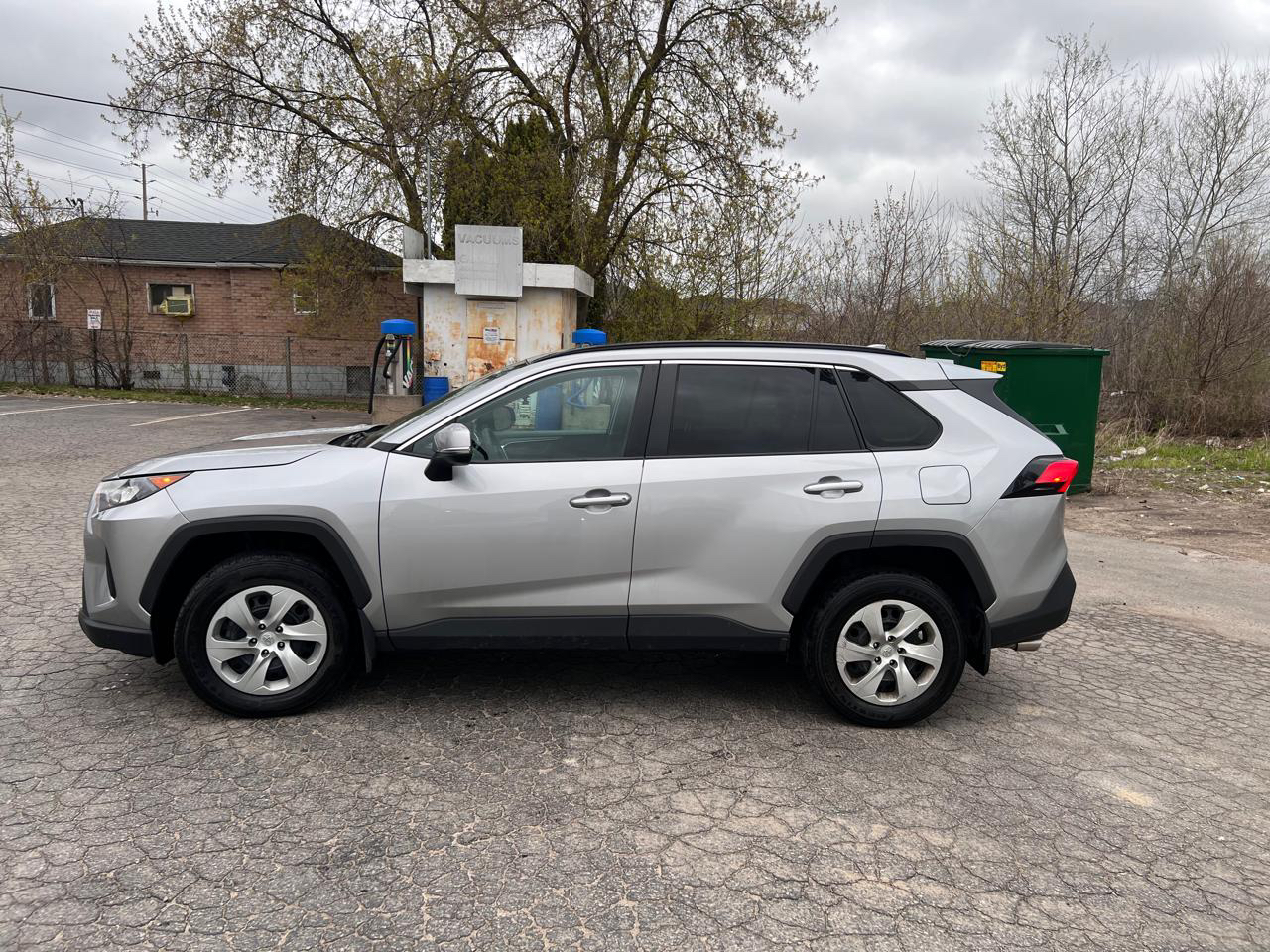 Car for Sale :Toyota RAV4 - photo 2