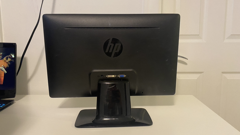 Free HP monitor #freecycle - photo 2