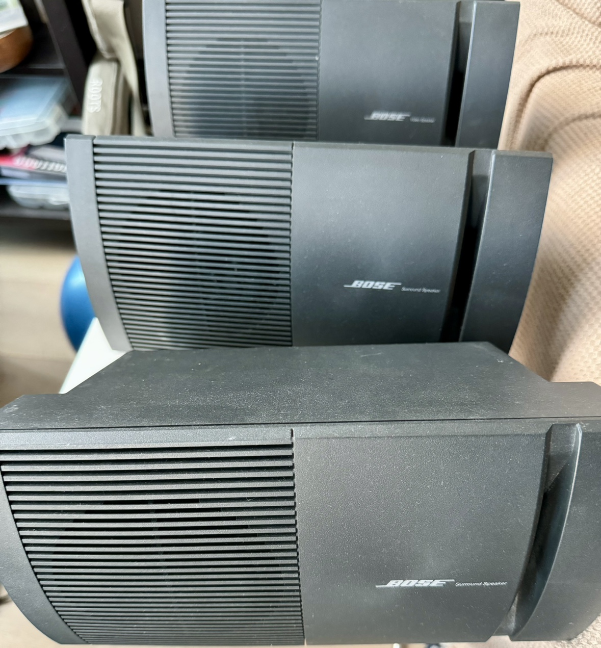 Bose v300 surround speakers
