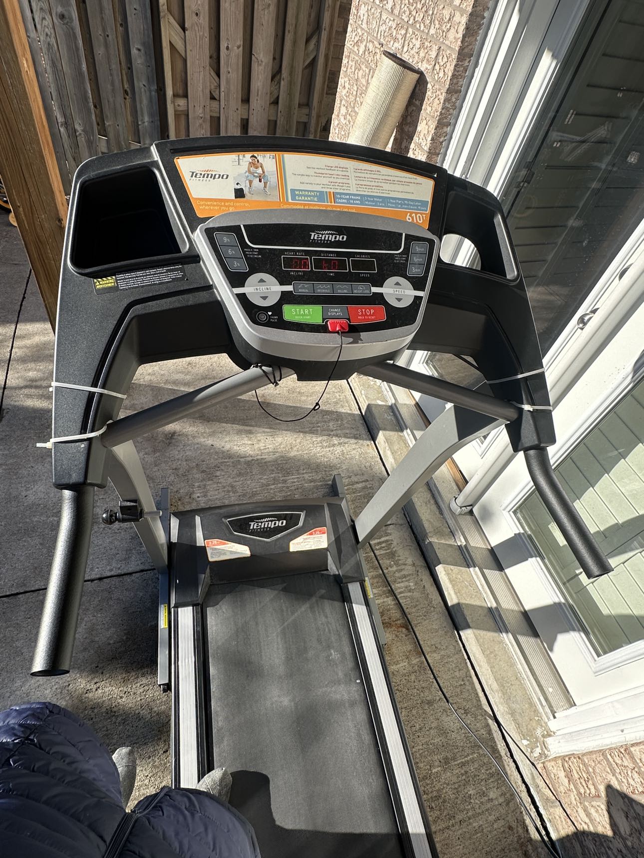 Treadmill exercise machine thumbnail