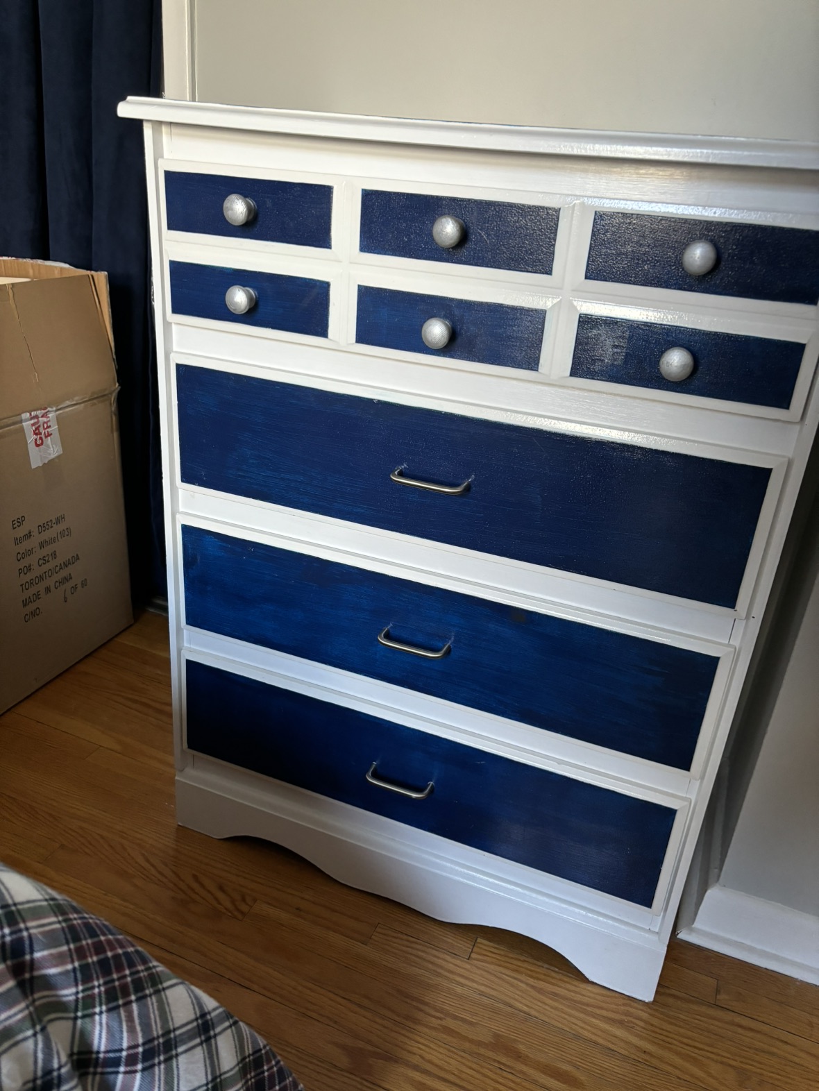 Small white and blue dresser - photo 2