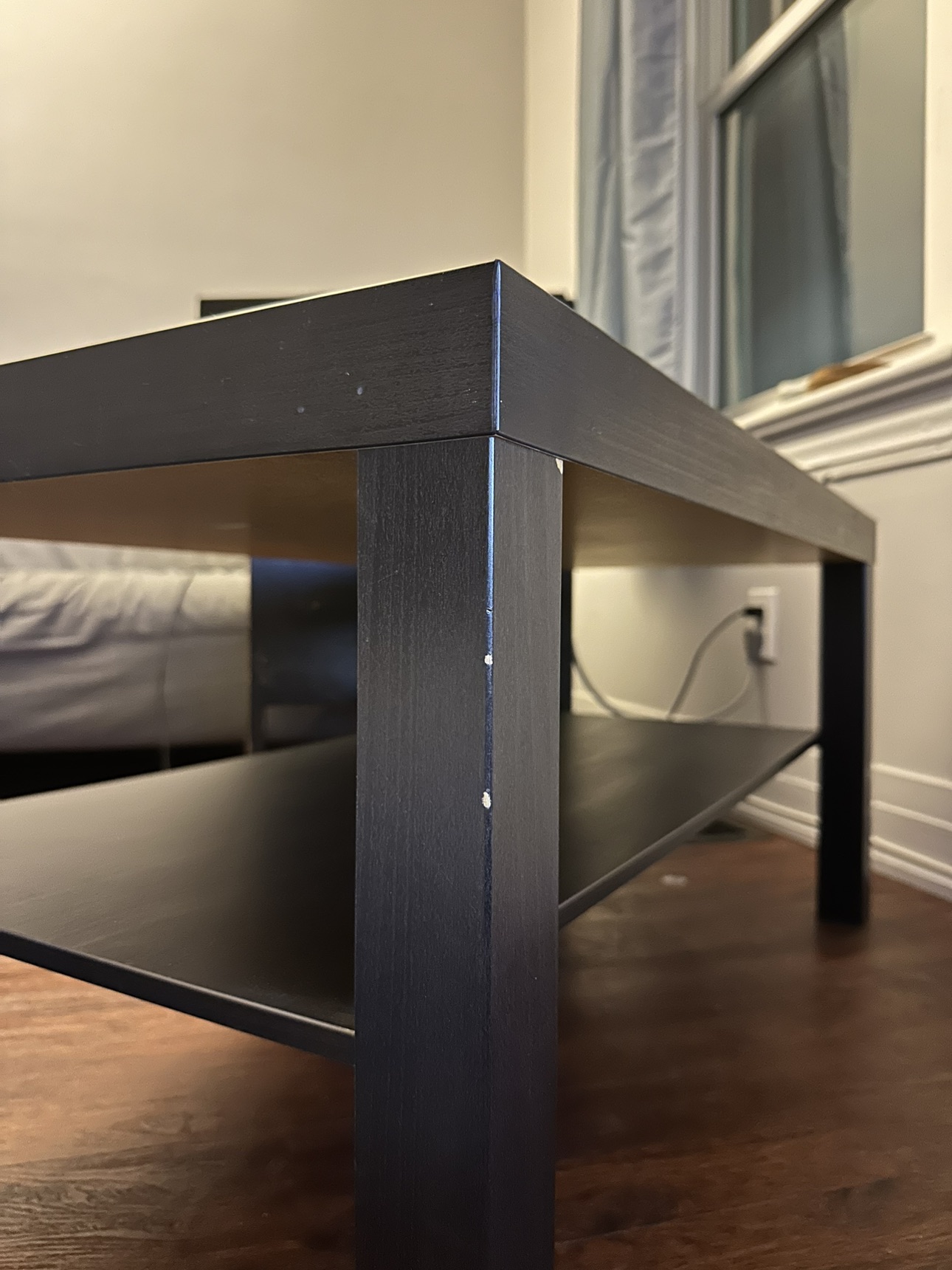 Coffee table with lower shelf - photo 4