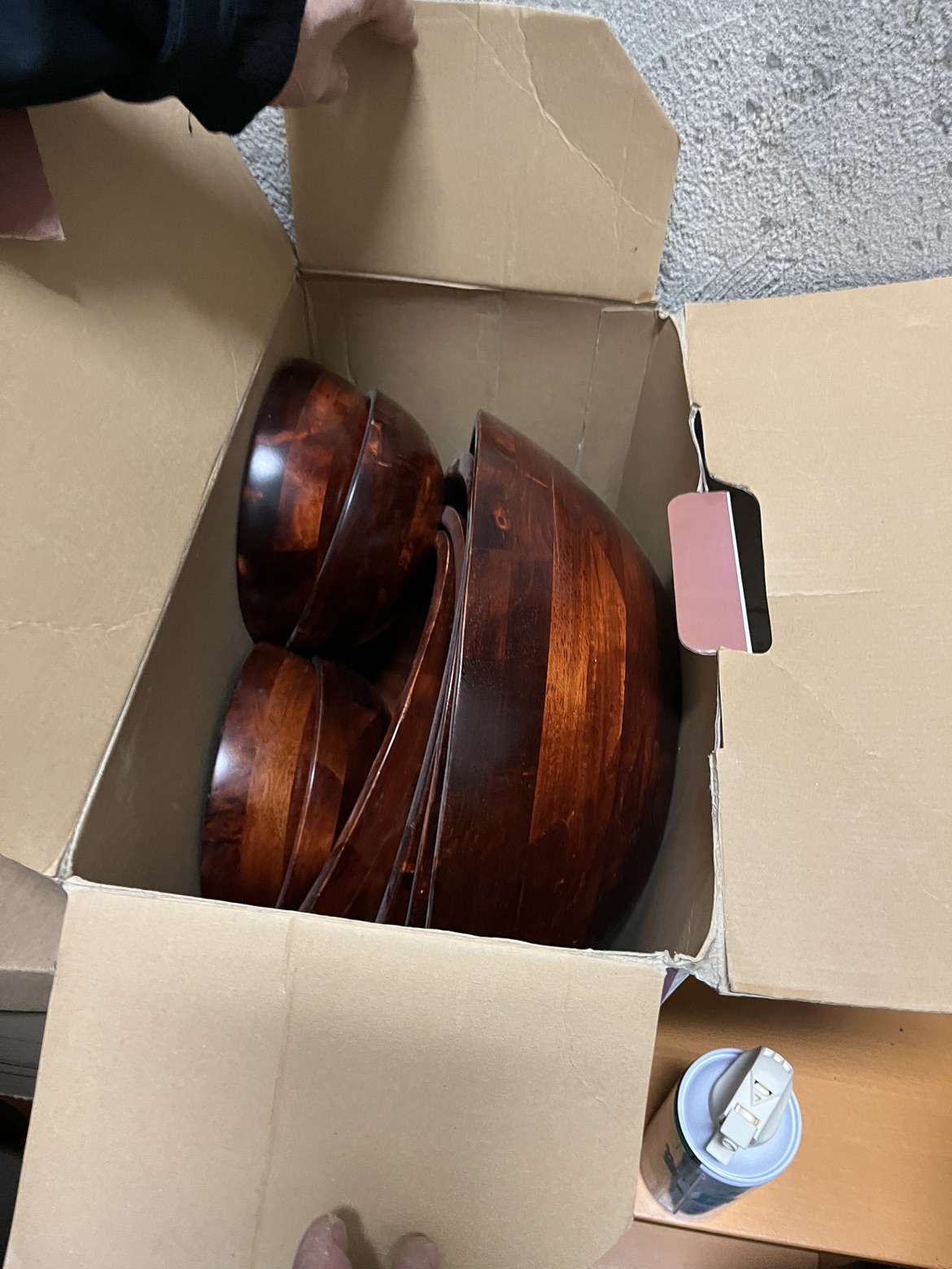 Wooden caeser salad stand image indicator(2)