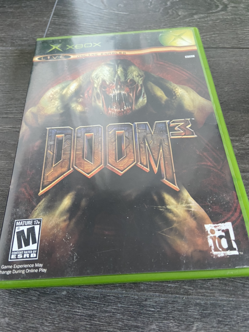 Original XBOX Controller &  8 XBOX Games (Star Wars 3 & DOOM 3) image indicator(4)