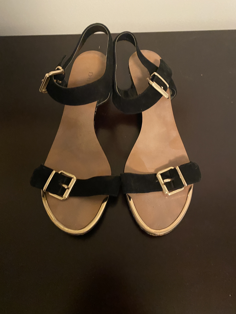 Designer Sandals image indicator(2)