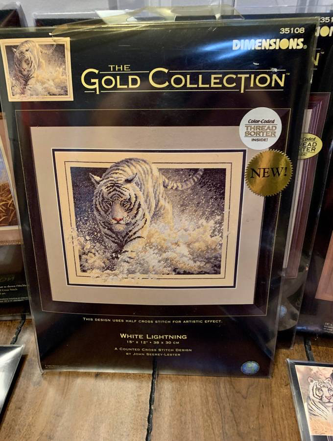 Dimensions Gold Collection Counted Cross Stitch Kit image indicator(4)