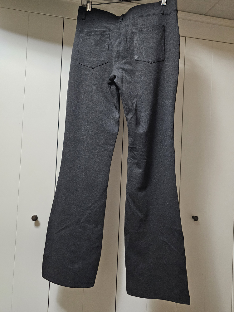 women's Activewear pants image indicator(2)