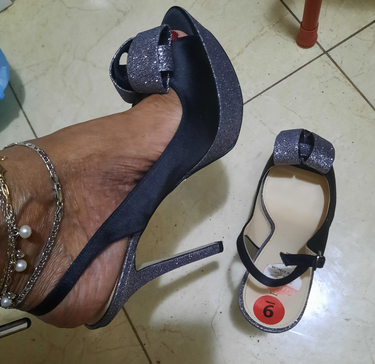 SeXXXy Enzo Angiolini Wedding Stilletto sz 9 thumbnail