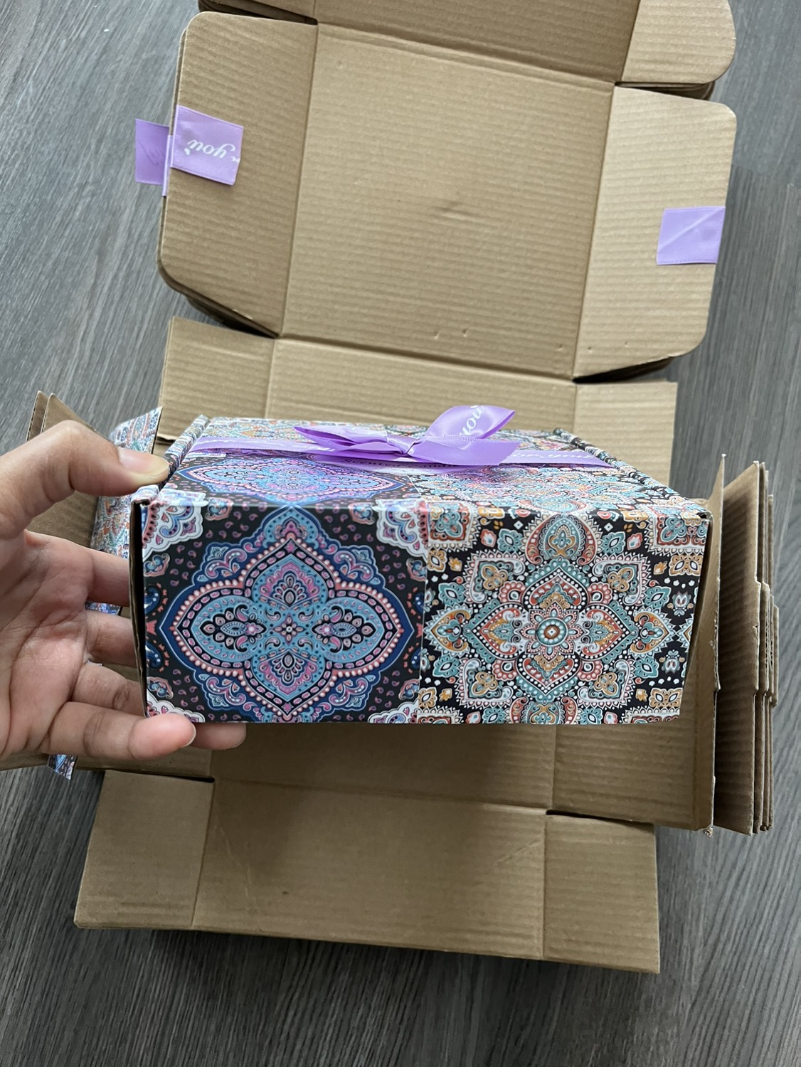 Set of 10 gift boxes image indicator(3)