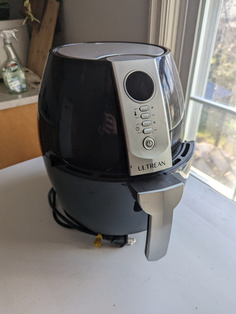 Ultrean Air Fryer, 4.2 Quart (4 Liter) used