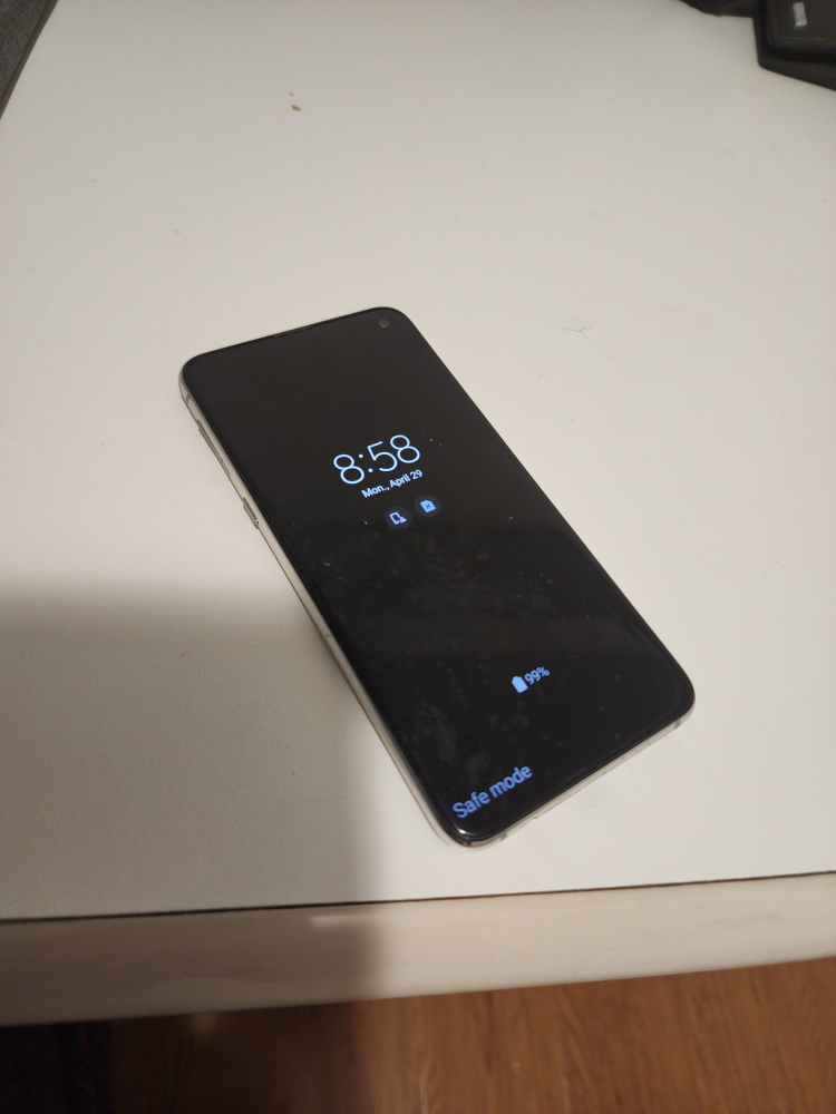 Samsung s10e thumbnail