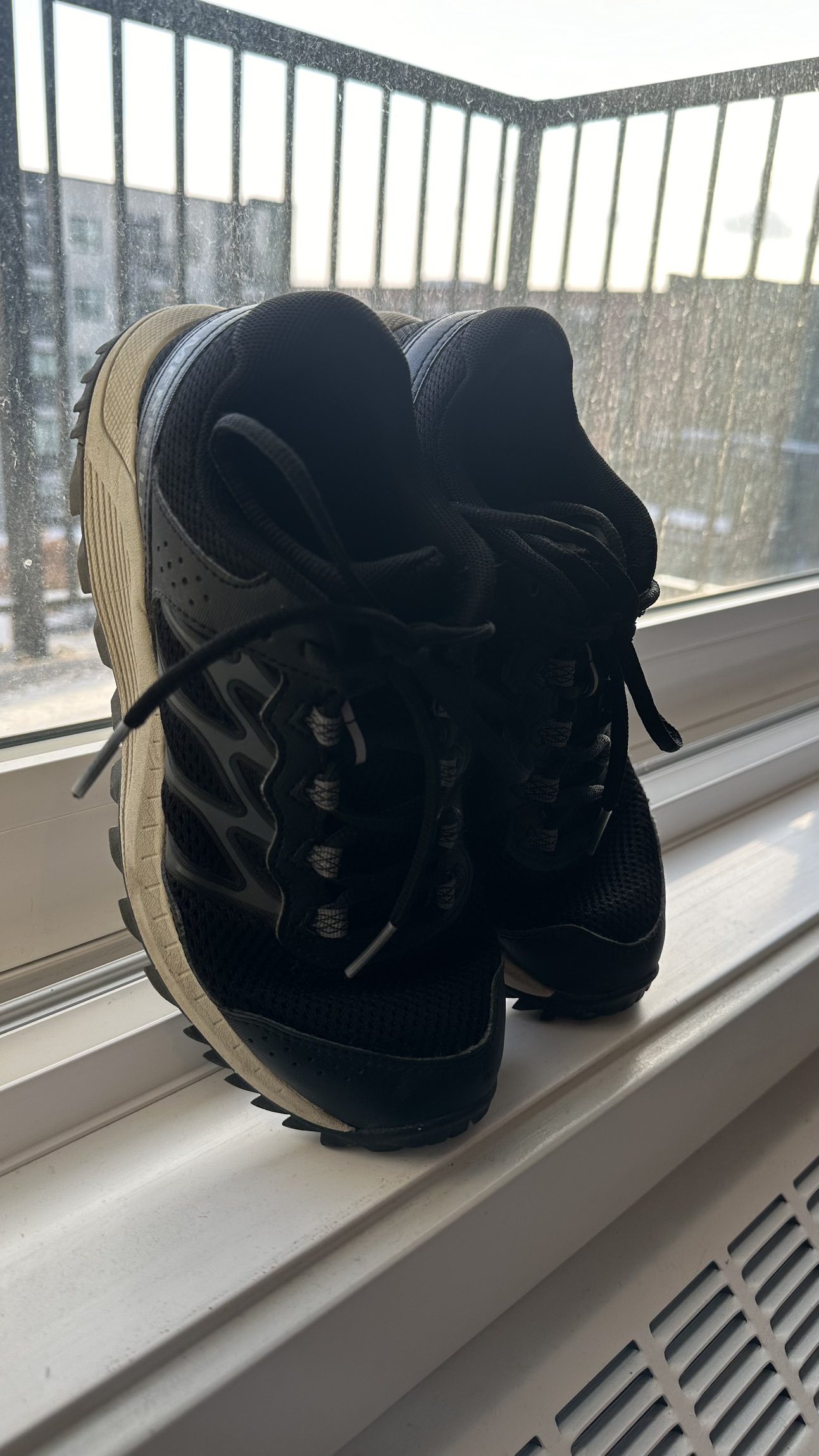 🧿 SPRING CLEANING SALE 🧿 Merrell Black Shoes, Size 5 - photo 4