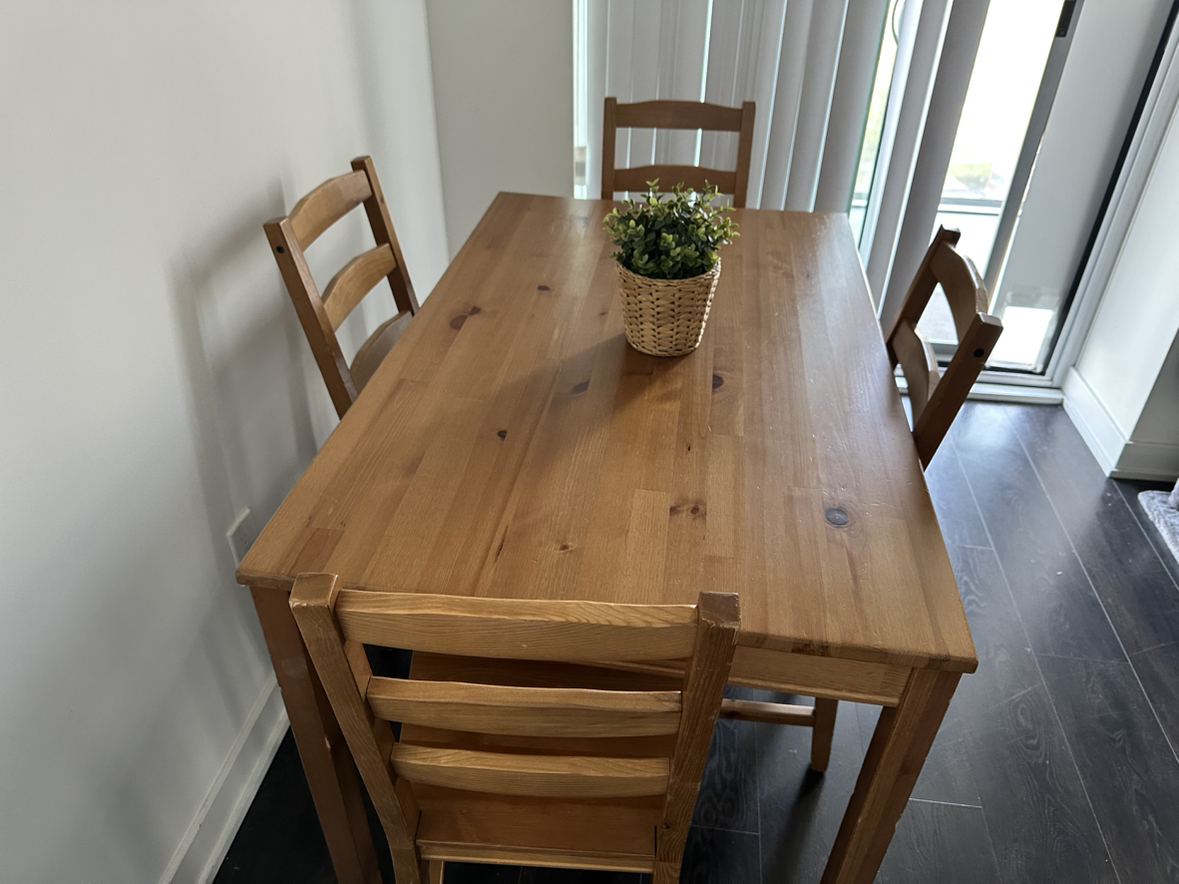 Dining set