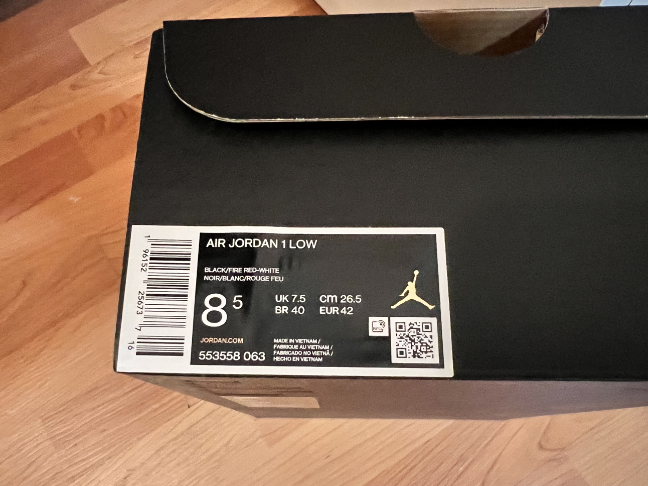 Jordan 1 low Black/Fire Red-White - photo 2