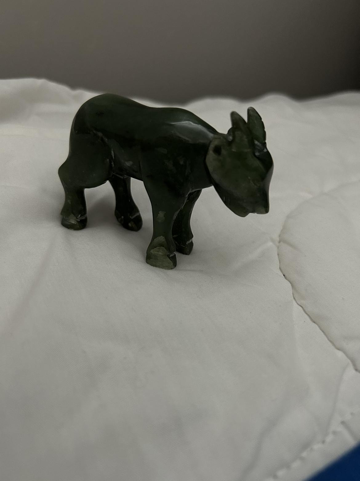 Stone Figurine image indicator(2)