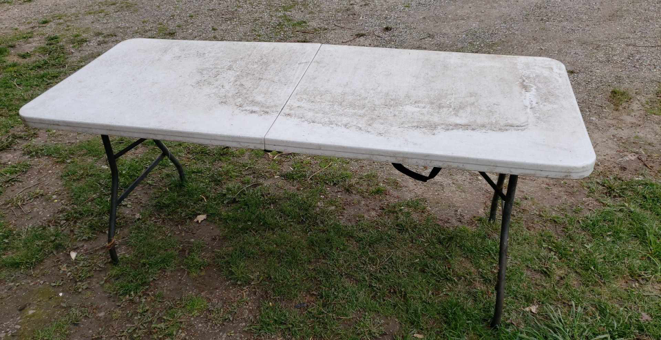 folding tables - photo 2