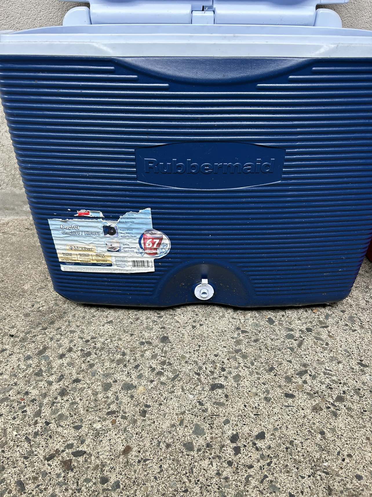 Rubbermaid cooler - photo 5