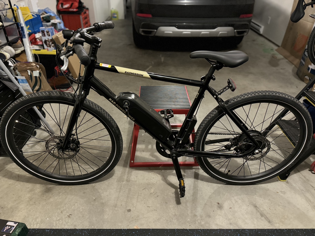 RadMission Electric Metro Bike image indicator(2)