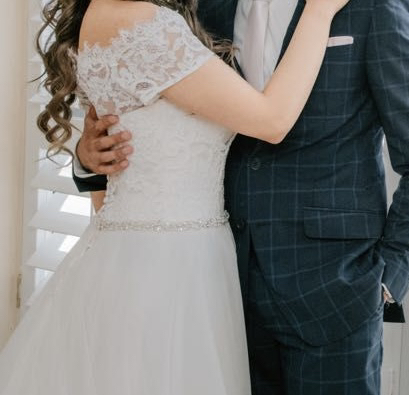 Off white wedding dress (Small & Medium) image indicator(4)