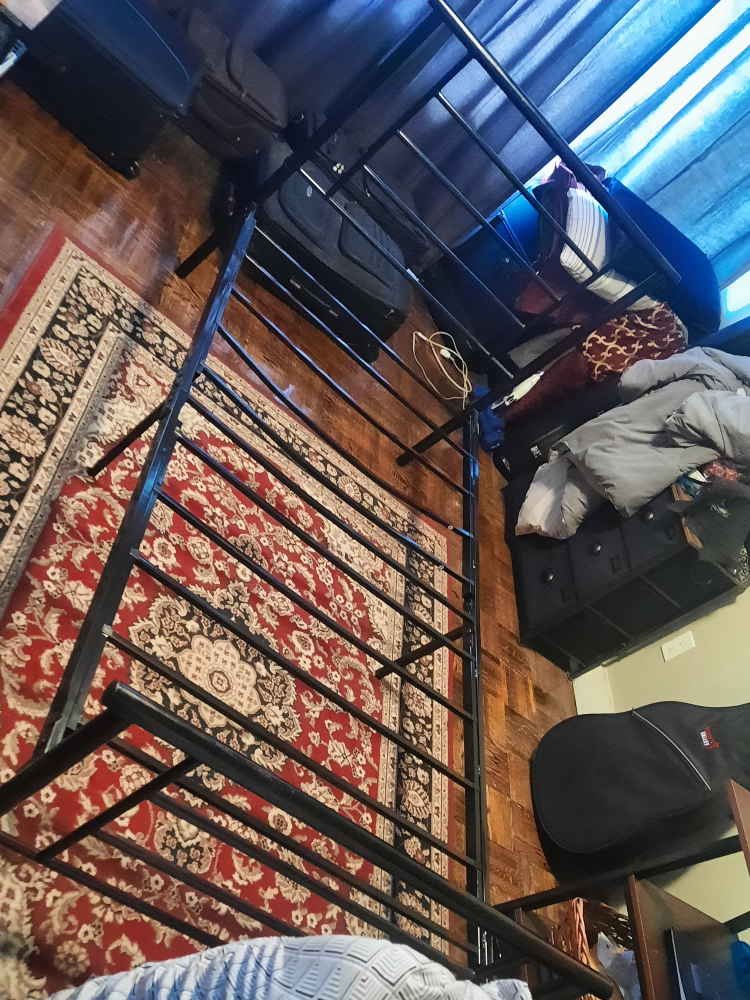 Metal twin size bed frame - photo 4