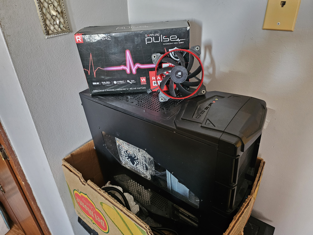 Gaming Computer /w Extra components thumbnail