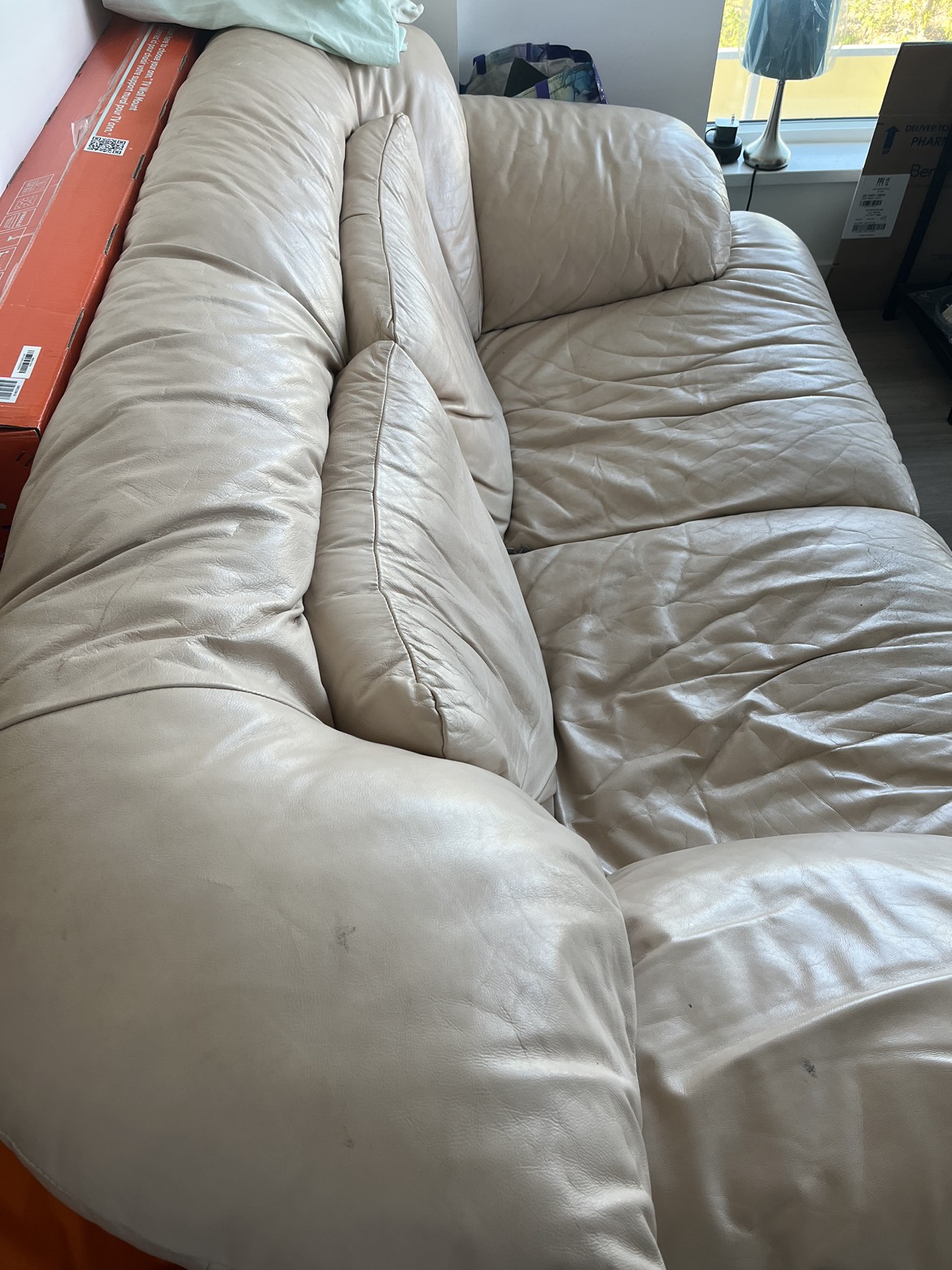 Leather sofa for free - photo 2