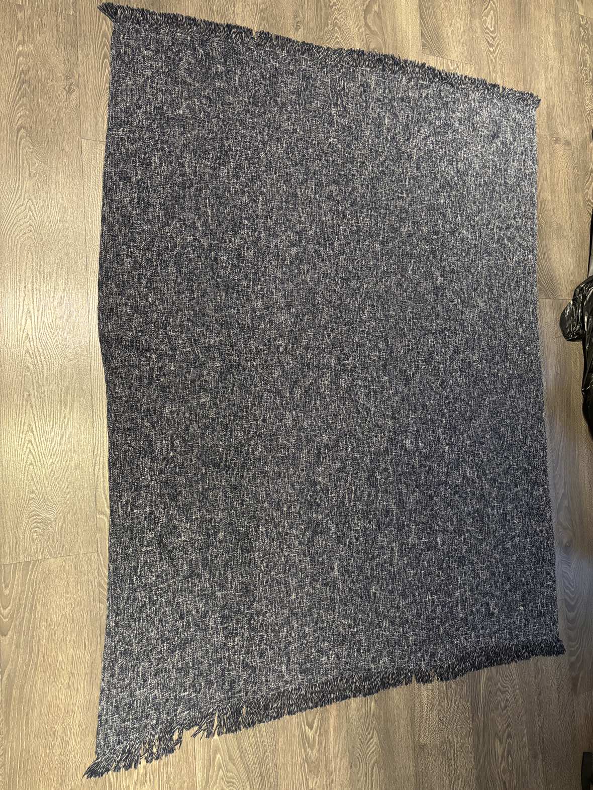 MOVING SALE ENDS TODAY! 2 blankets (2 for $15)