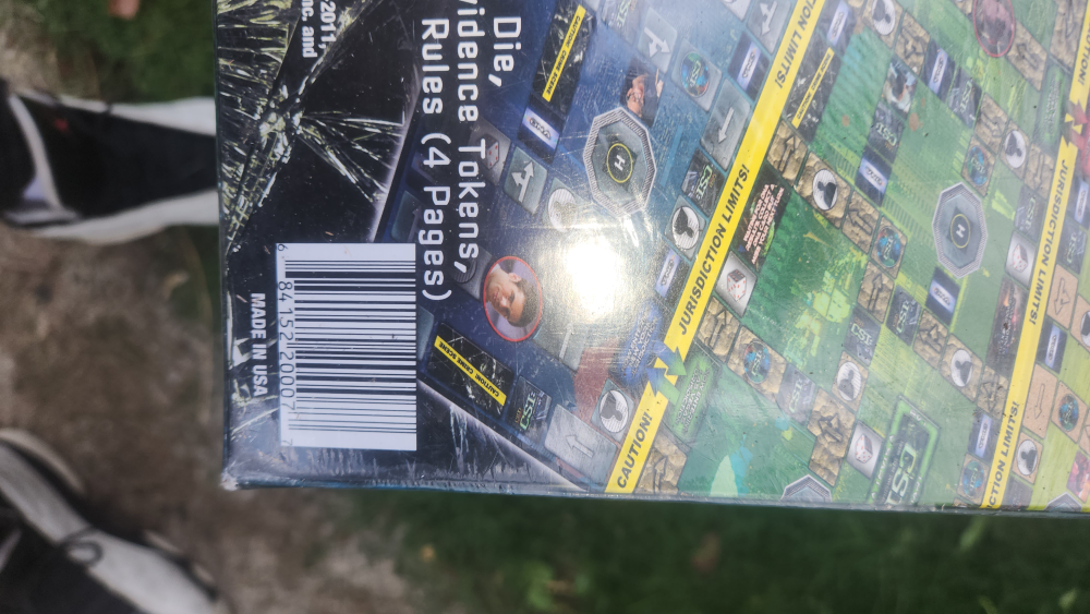 2011 CSI NY MIAMI  BOARD GAME sealed image indicator(2)