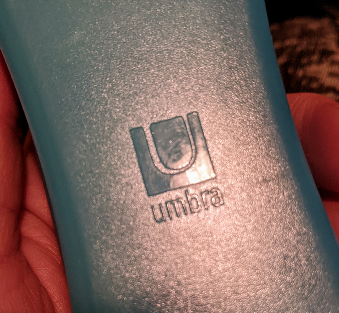 #freecycle Umbra dog bone shaped deck of playing cards image indicator(3)