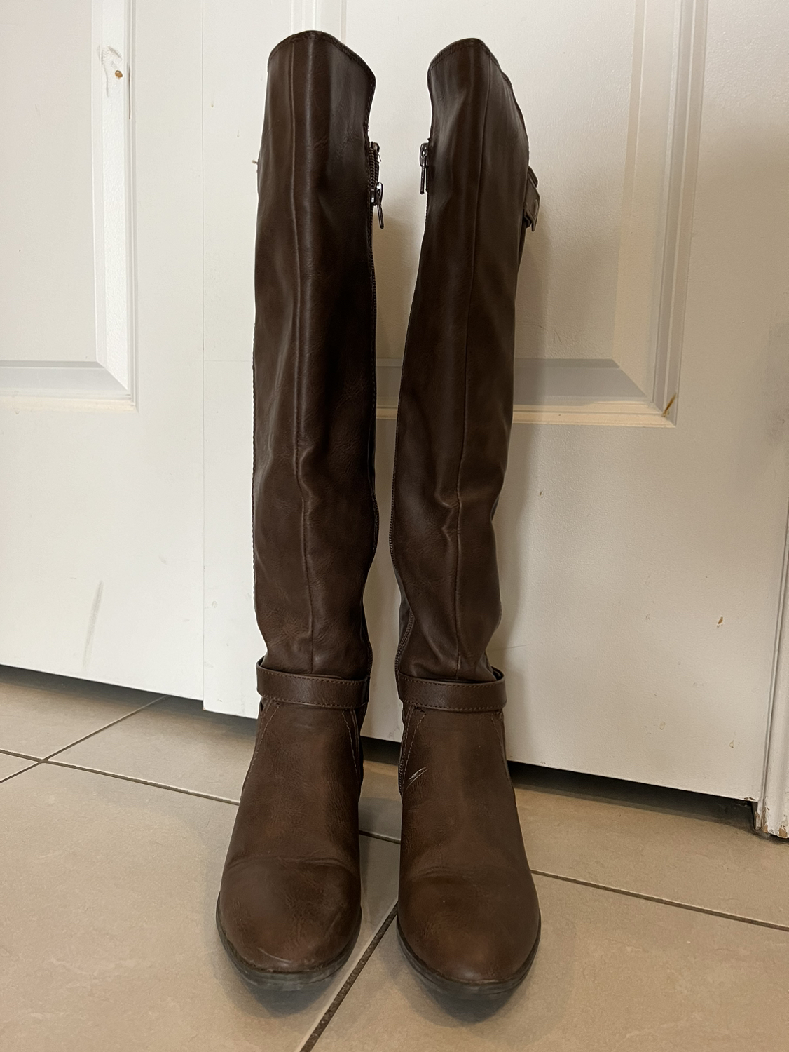 Women’s 5.5 knee high boots- brown thumbnail