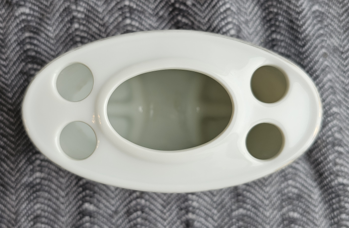 Japanese Lily Motif Brush Holder image indicator(3)