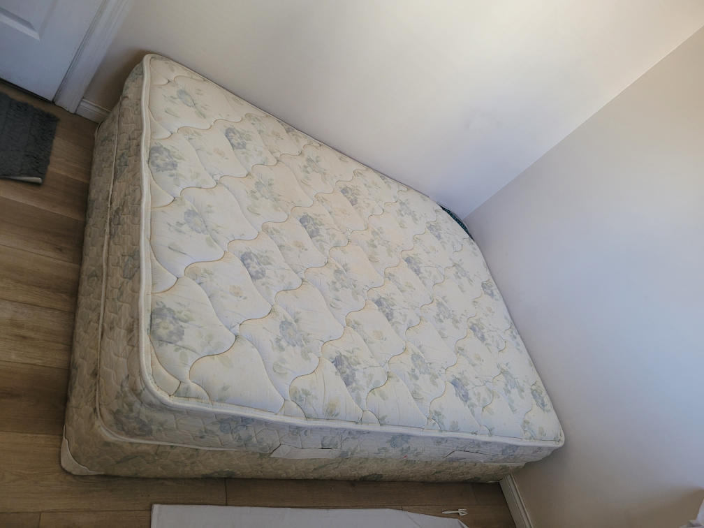 DOUBLE BED