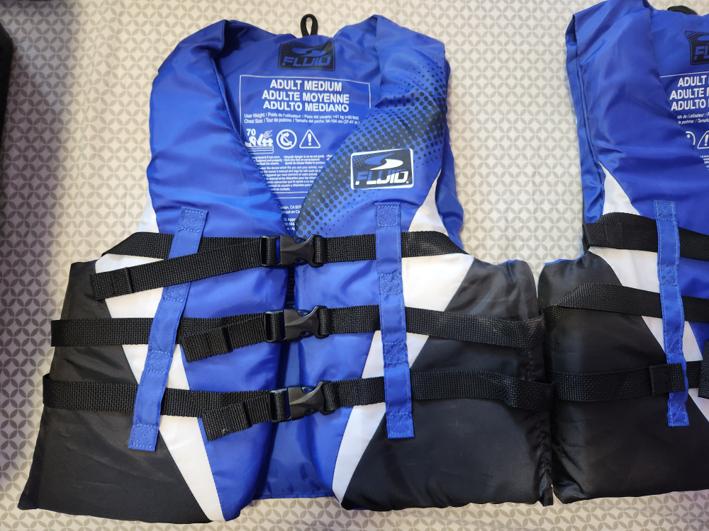 inflatable kayak lot - photo 3