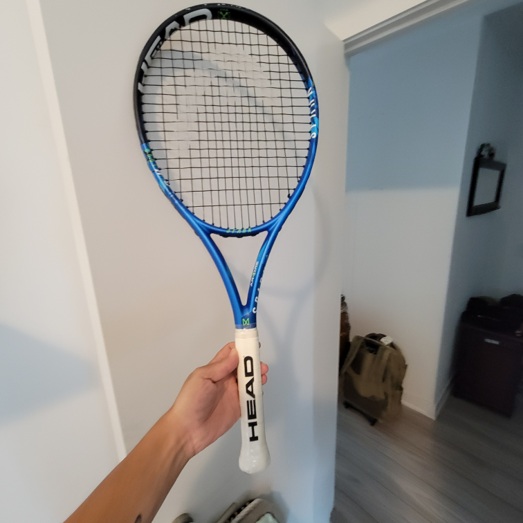 tennis racket thumbnail
