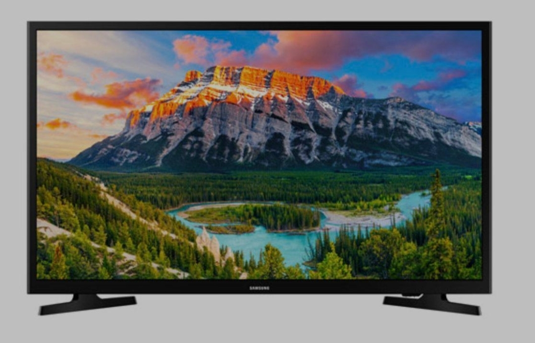 Almost new 43" Samsung Smart TV