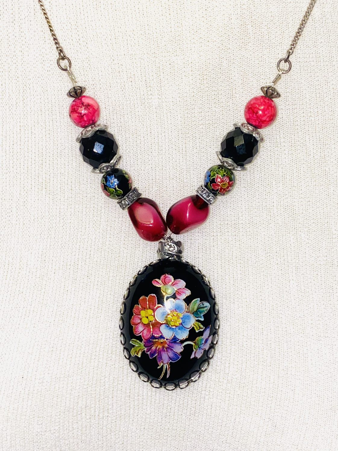 Vintage jewelry set image indicator(3)