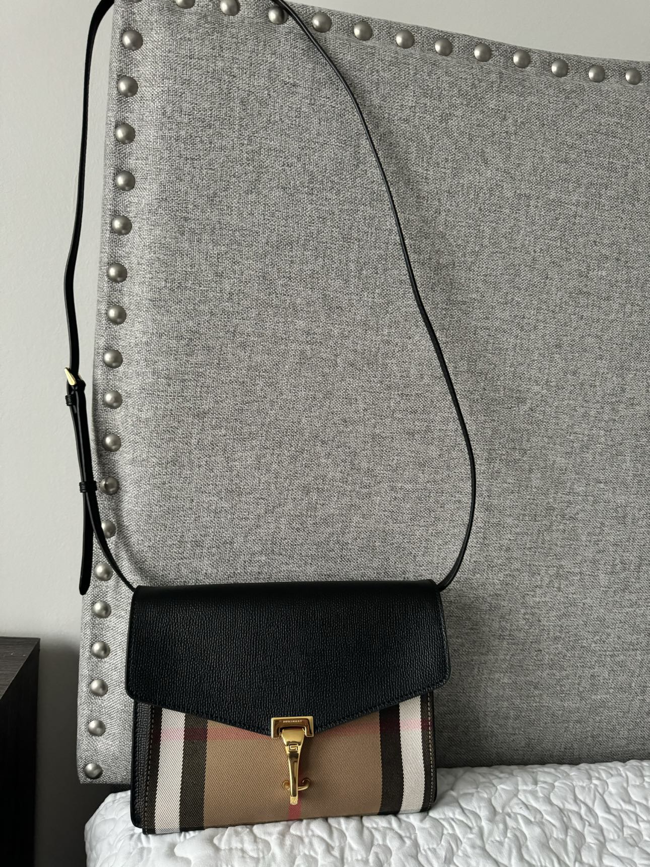 Authentic Burberry Bag - photo 3