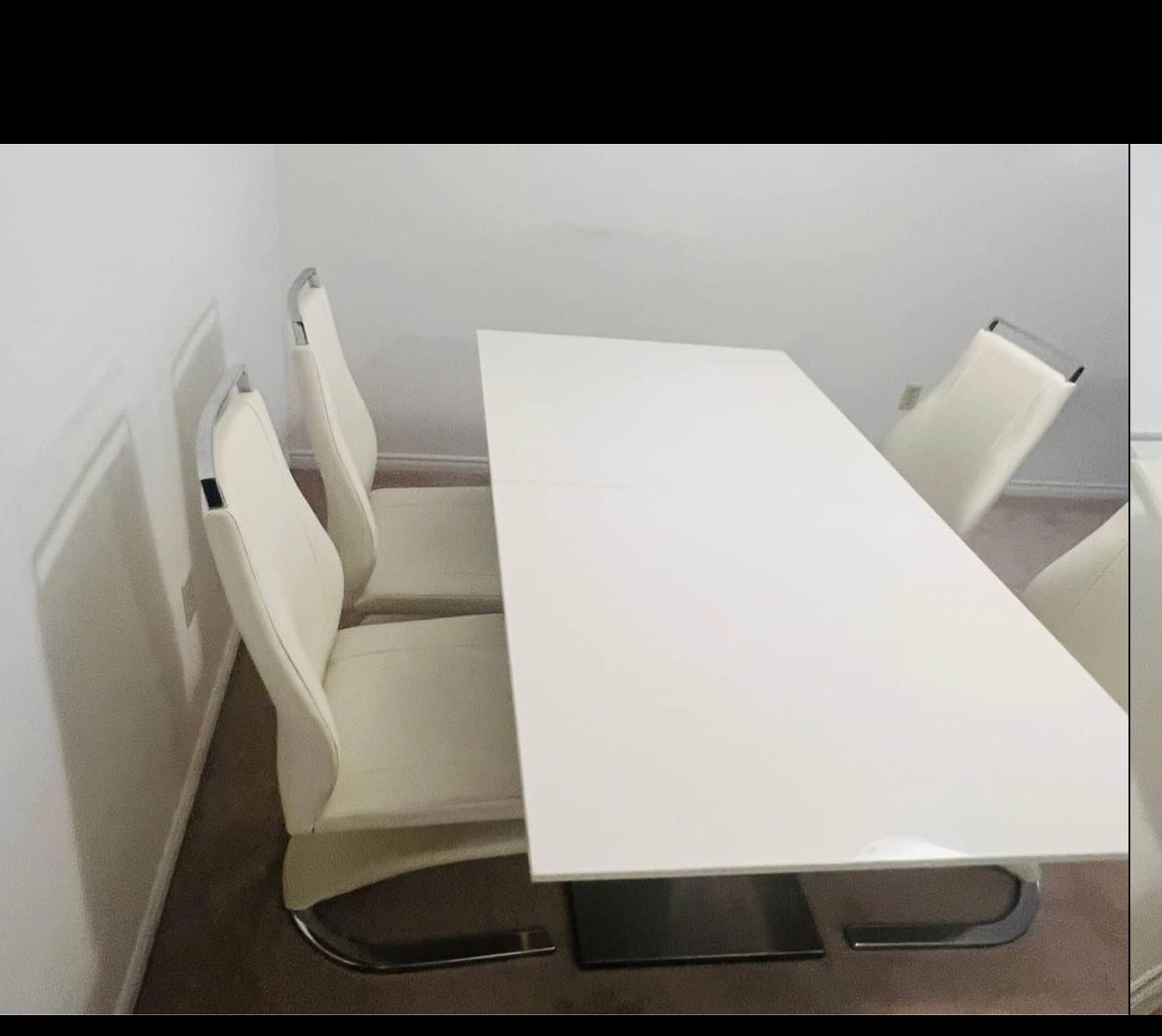 Dinning Table Excellent Condition - photo 2