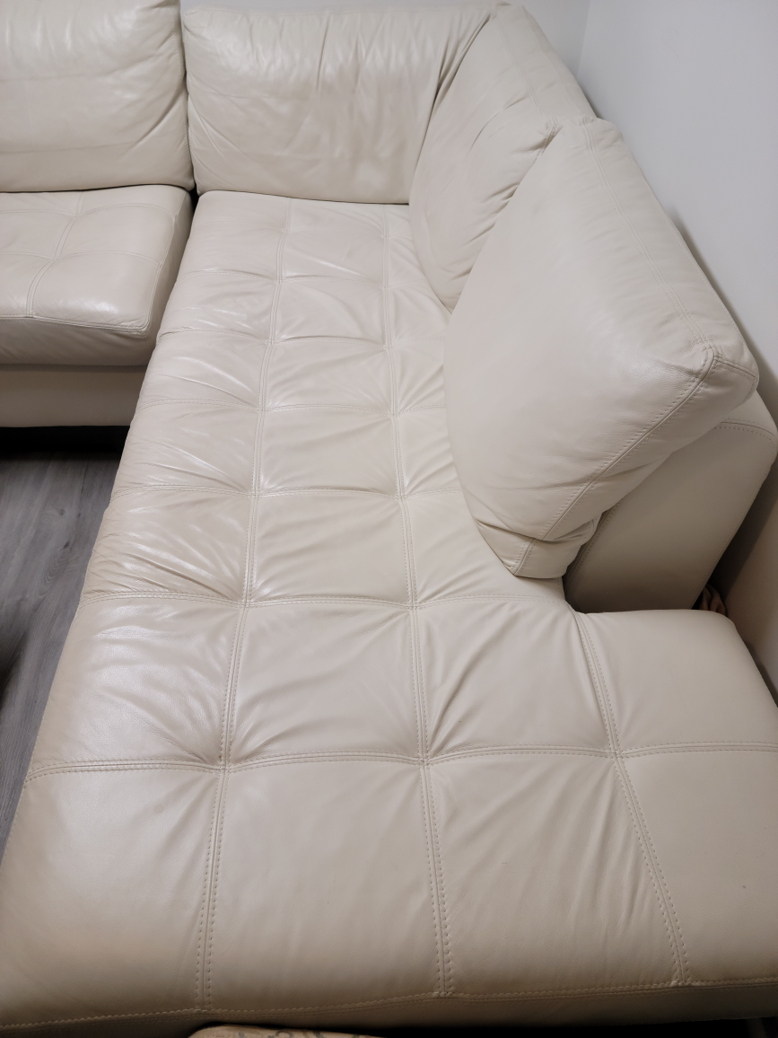 white leather Love seat